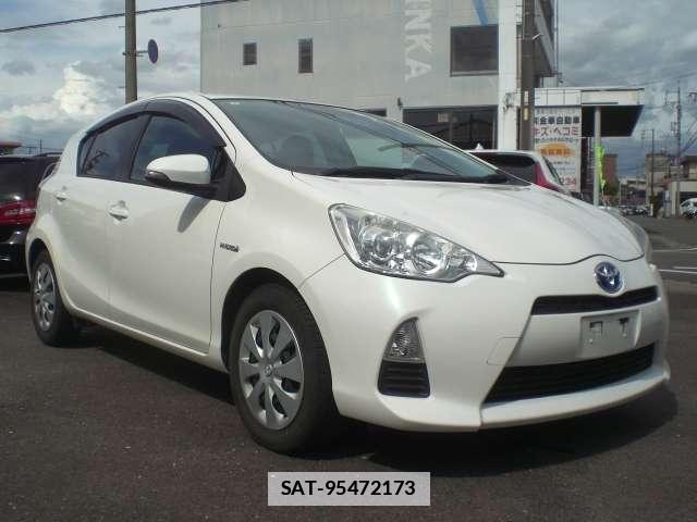 Toyota AQUA 2012-07 7795191-2