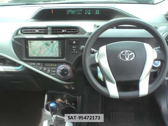 Toyota AQUA 2012-07 7795191-6