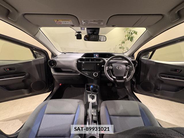 Toyota AQUA 2021-01 7795386-2