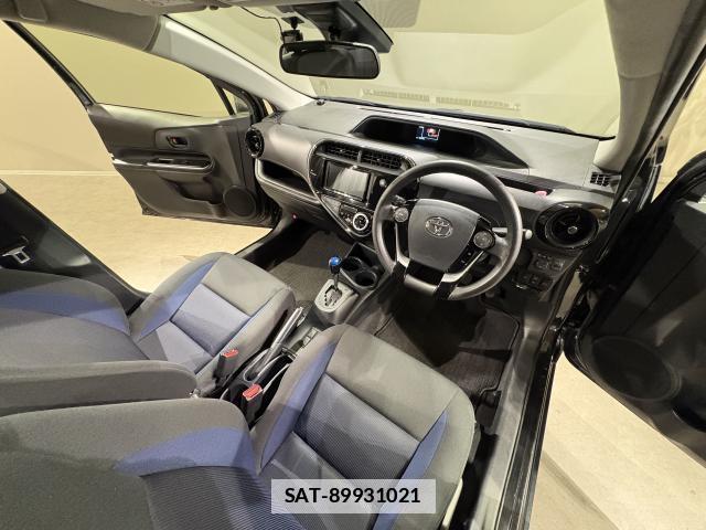 Toyota AQUA 2021-01 7795386-5