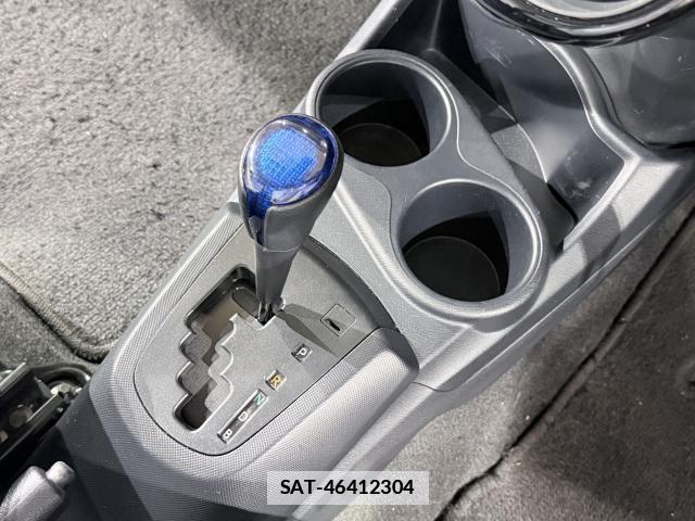 Toyota AQUA 2021-03 7795418-15