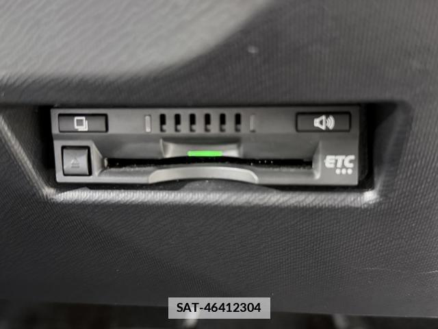 Toyota AQUA 2021-03 7795418-16