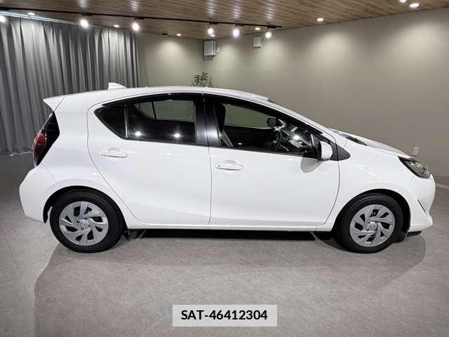 Toyota AQUA 2021-03 7795418-3