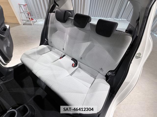 Toyota AQUA 2021-03 7795418-6