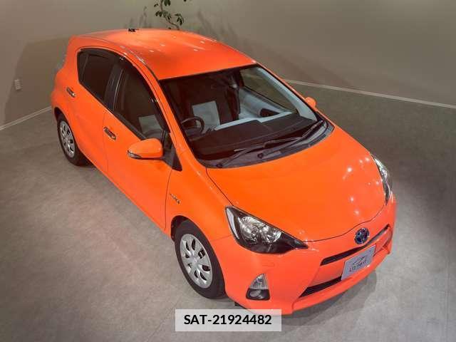 Toyota AQUA 2012-08 7795426-11