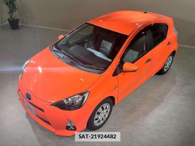 Toyota AQUA 2012-08 7795426-12