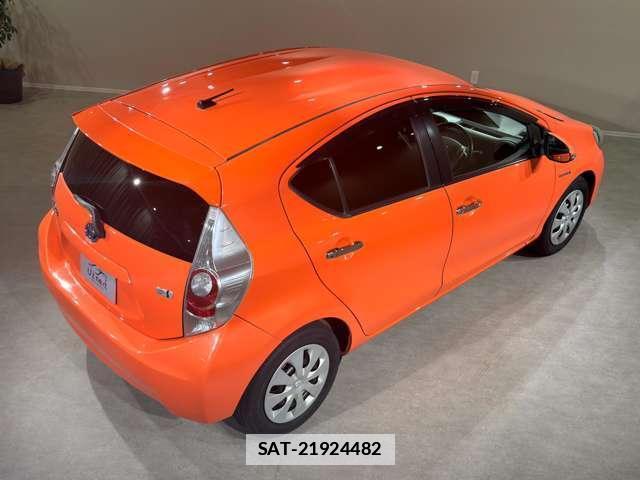 Toyota AQUA 2012-08 7795426-13