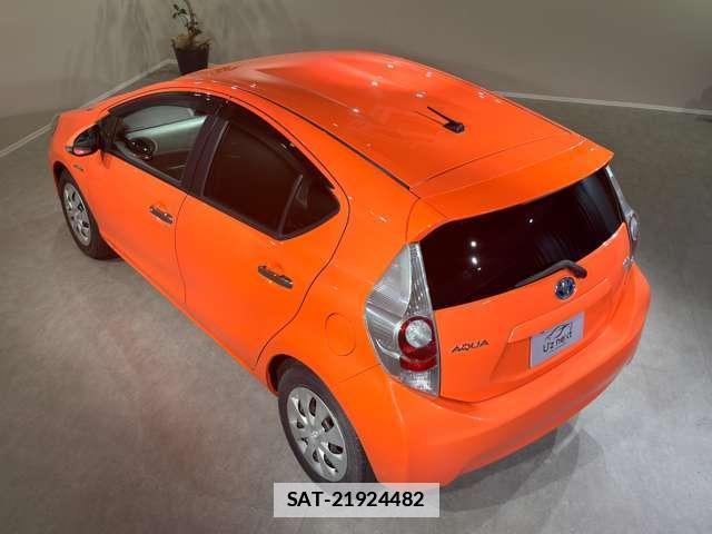 Toyota AQUA 2012-08 7795426-14