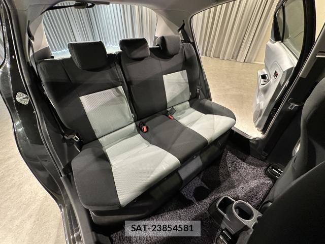 Toyota AQUA 2012-01 7795428-6