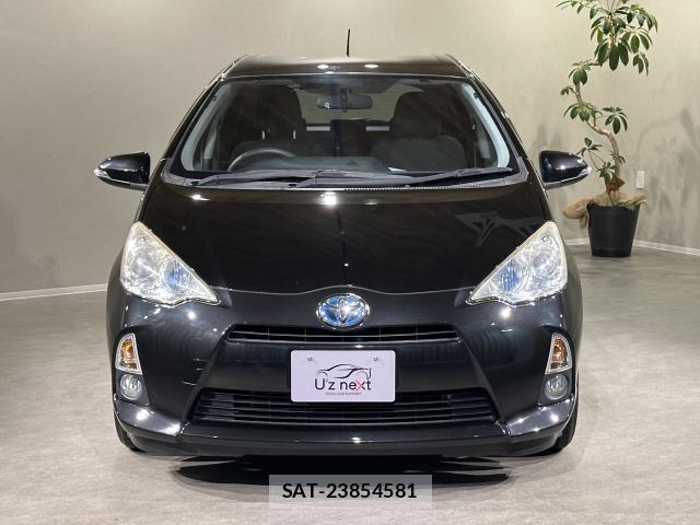 Toyota AQUA 2012-01 7795428-9