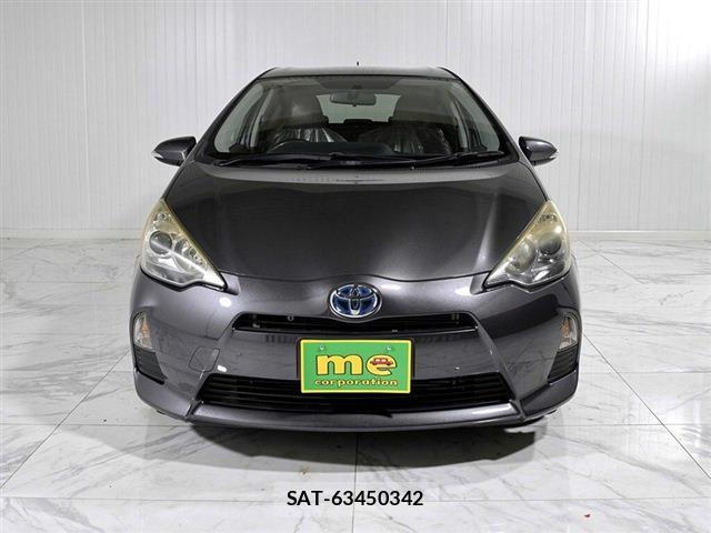 Toyota AQUA 2012-01 7795556-17