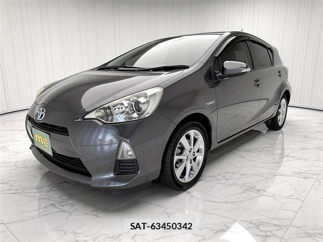 Toyota AQUA 2012-01 7795556-18