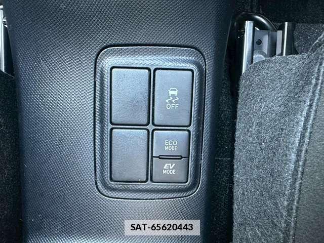 Toyota AQUA 2020-03 7795752-18