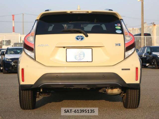 Toyota AQUA 2020-08 7796264-1