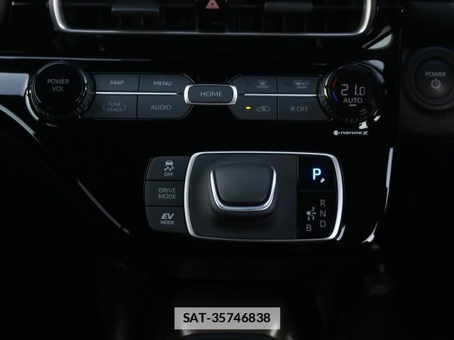 Toyota AQUA 2025-01 7796304-15