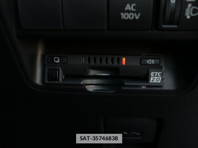 Toyota AQUA 2025-01 7796304-16