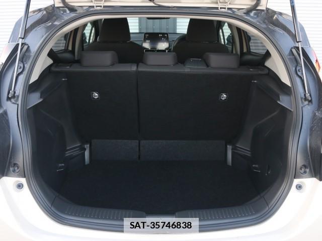 Toyota AQUA 2025-01 7796304-18