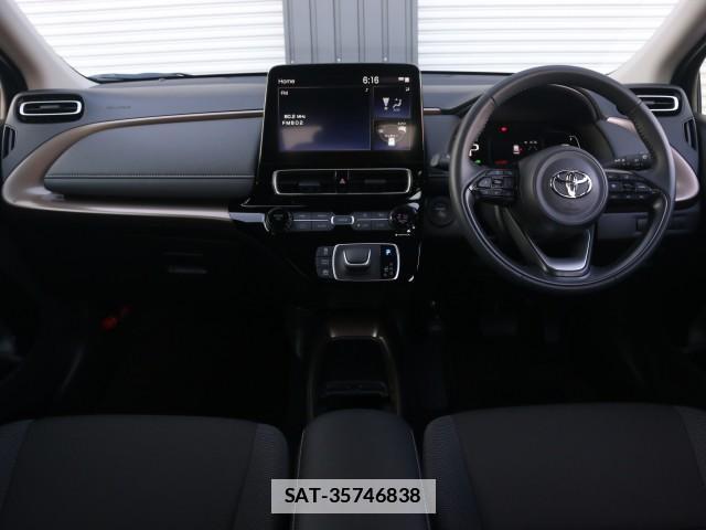 Toyota AQUA 2025-01 7796304-2