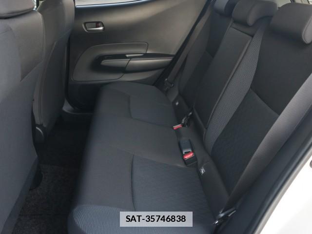 Toyota AQUA 2025-01 7796304-6