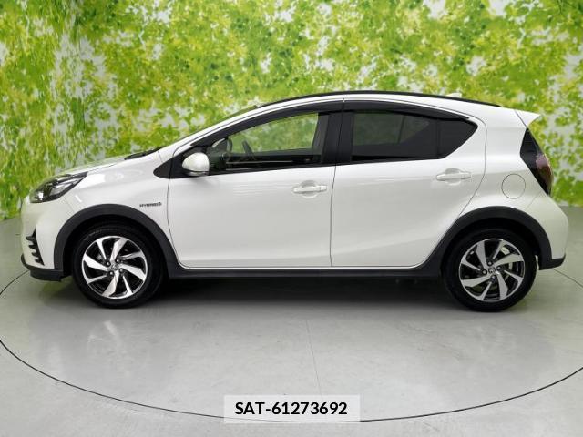 Toyota AQUA 2019-08 7797675-1