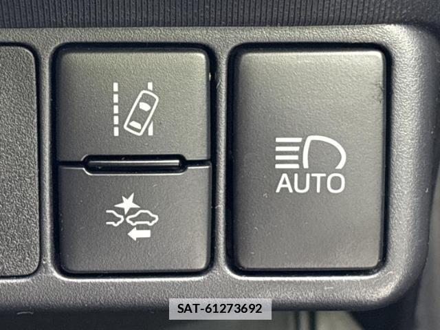 Toyota AQUA 2019-08 7797675-15