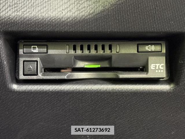 Toyota AQUA 2019-08 7797675-16