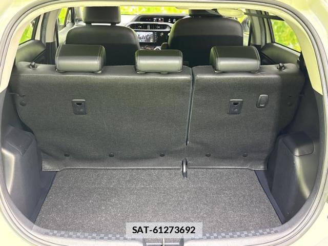 Toyota AQUA 2019-08 7797675-7