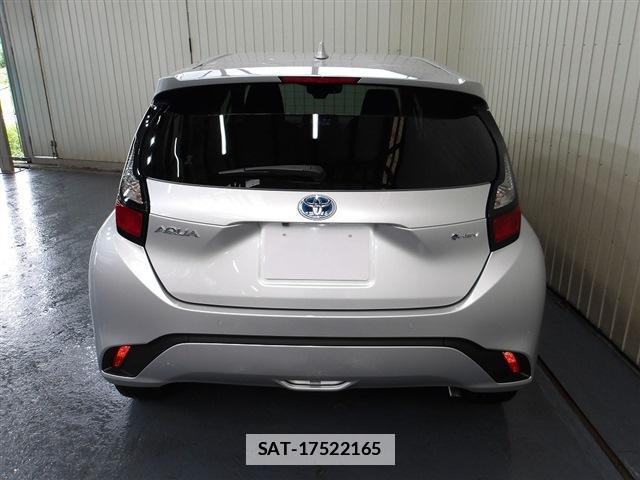 Toyota AQUA 2026-03 7797956-13