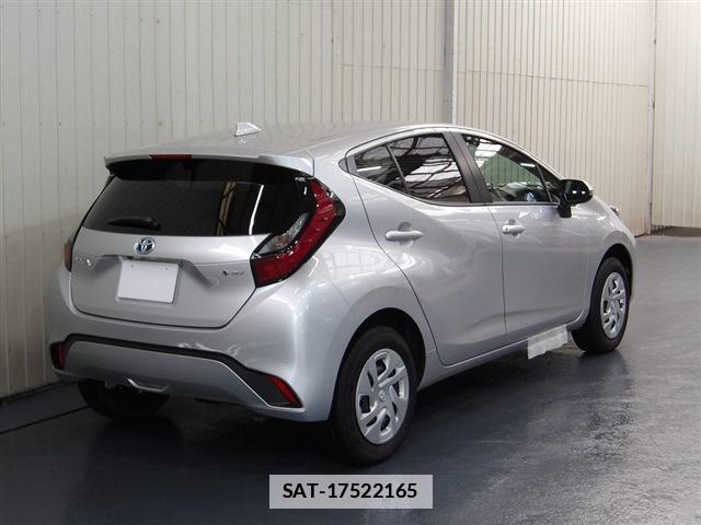 Toyota AQUA 2026-03 7797956-9
