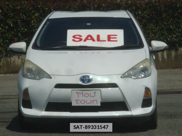 Toyota AQUA 2012-04 7798071-12