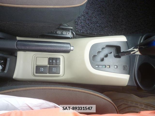 Toyota AQUA 2012-04 7798071-9