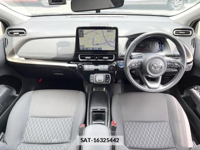 Toyota AQUA 2022-11 7798258-1