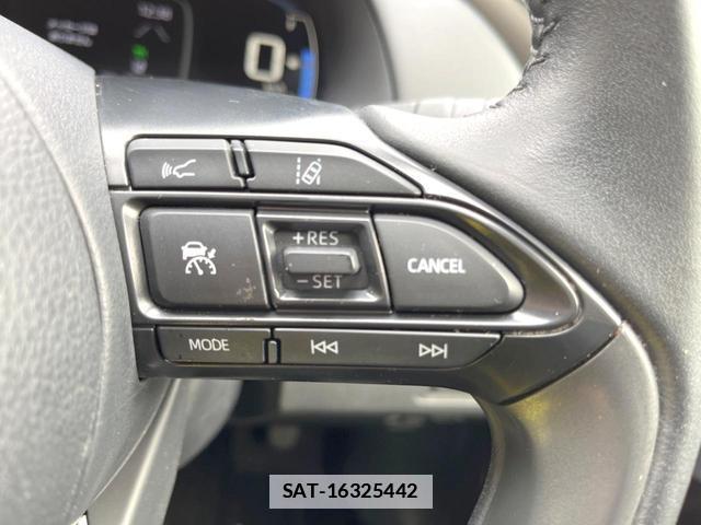 Toyota AQUA 2022-11 7798258-5