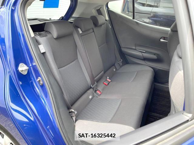 Toyota AQUA 2022-11 7798258-9