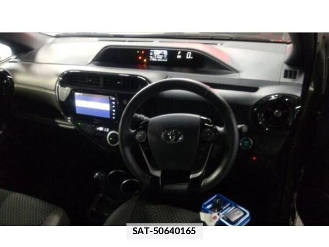 Toyota AQUA 2021-02 7798750-2