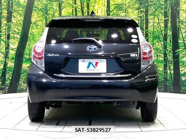 Toyota AQUA 2012-12 7799618-14