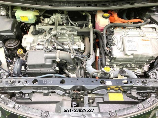 Toyota AQUA 2012-12 7799618-17