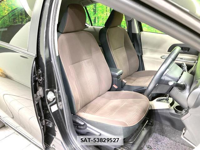 Toyota AQUA 2012-12 7799618-8