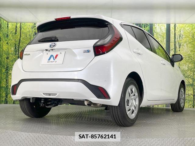 Toyota AQUA 2023-06 7800636-16