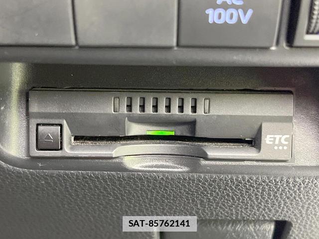 Toyota AQUA 2023-06 7800636-6