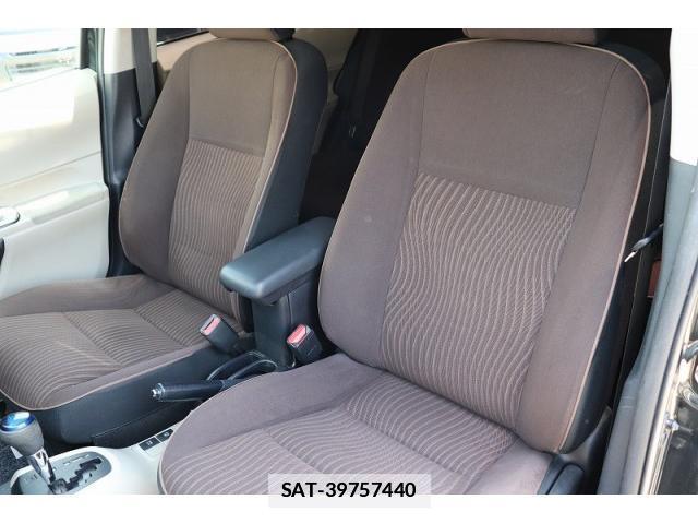 Toyota AQUA 2012-08 7800665-11