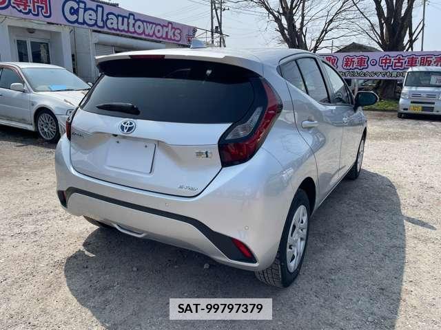 Toyota AQUA 2022-07 7800921-1