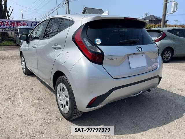 Toyota AQUA 2022-07 7800921-10