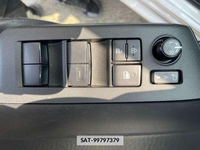 Toyota AQUA 2022-07 7800921-4
