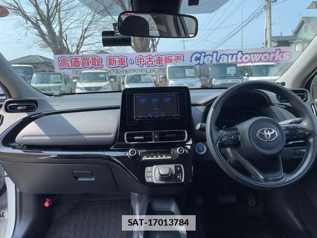 Toyota AQUA 2022-07 7800922-18