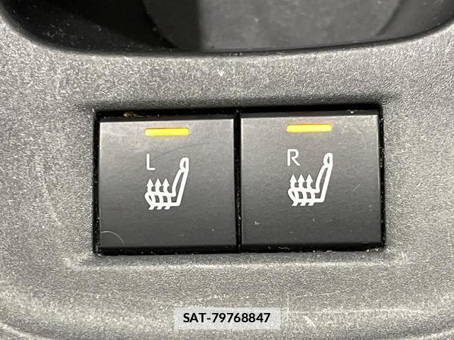 Toyota AQUA 2021-11 7801541-6