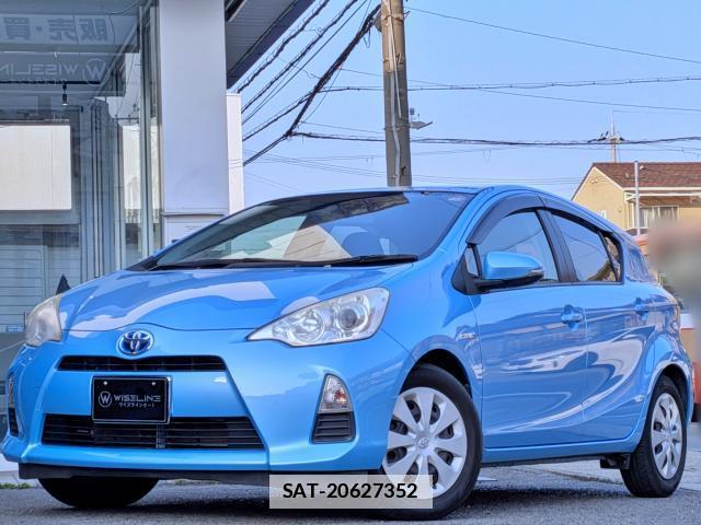 Toyota AQUA 2012-08 7803113-0