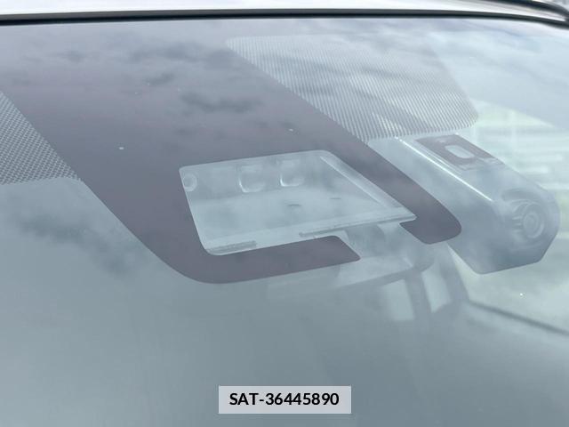 Toyota AQUA 2017-08 7803995-2
