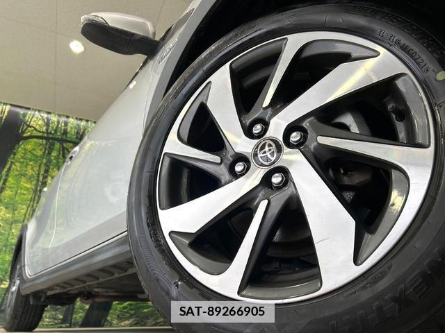 Toyota AQUA 2017-08 7804584-11