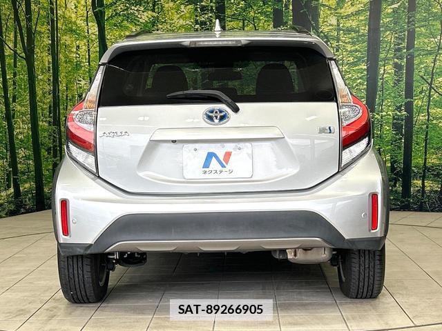 Toyota AQUA 2017-08 7804584-14